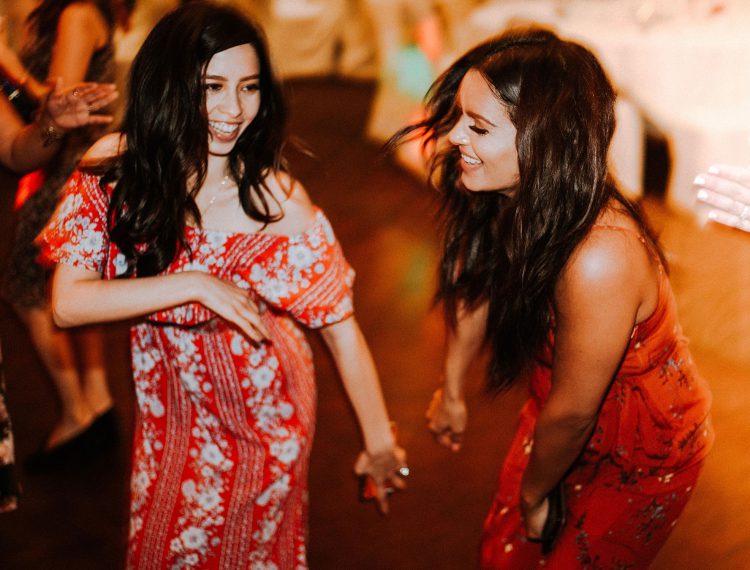 ¿Sabías que bailar previene la osteoporosis?