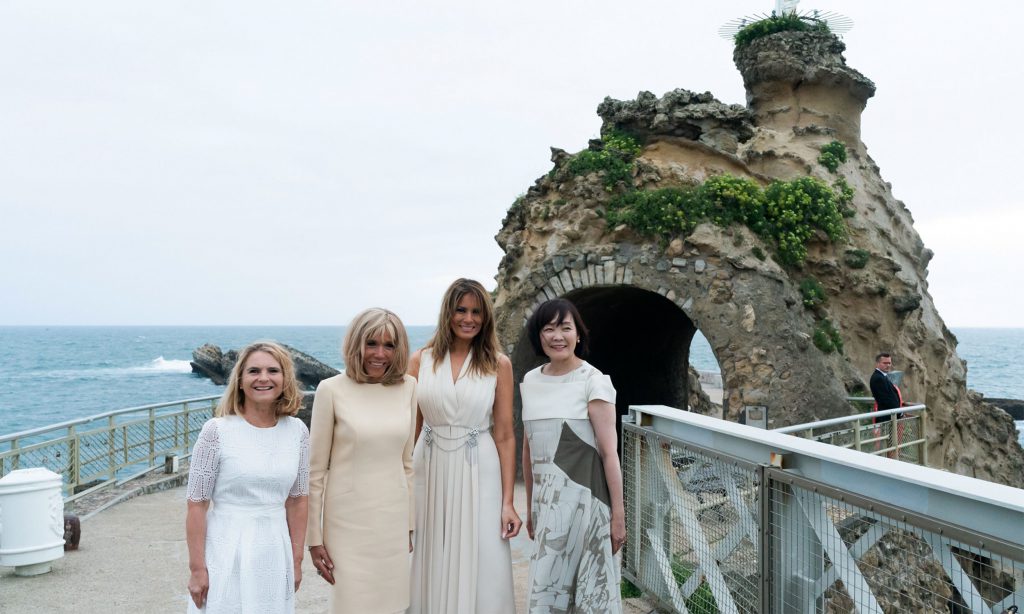 Gusto de la moda de Melania Trump en el G7