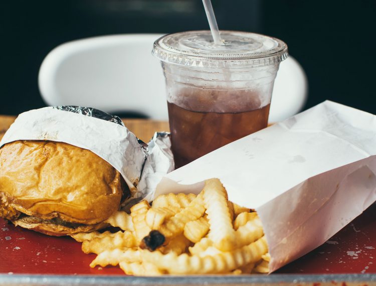 ¿Hacer ejercicio para compensar una dieta poco saludable? ¡Mala idea!